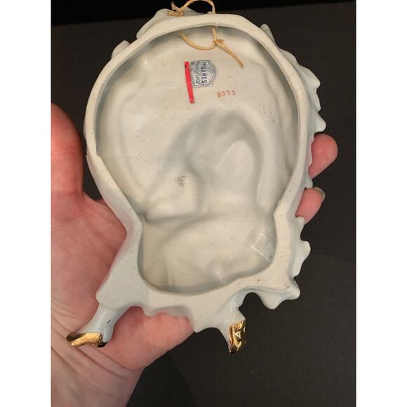 Vintage Thames Japan Wall Plaque Hanging 8075 Girl Woman Sitting 7"h x 5"w - Picture 6 of 8